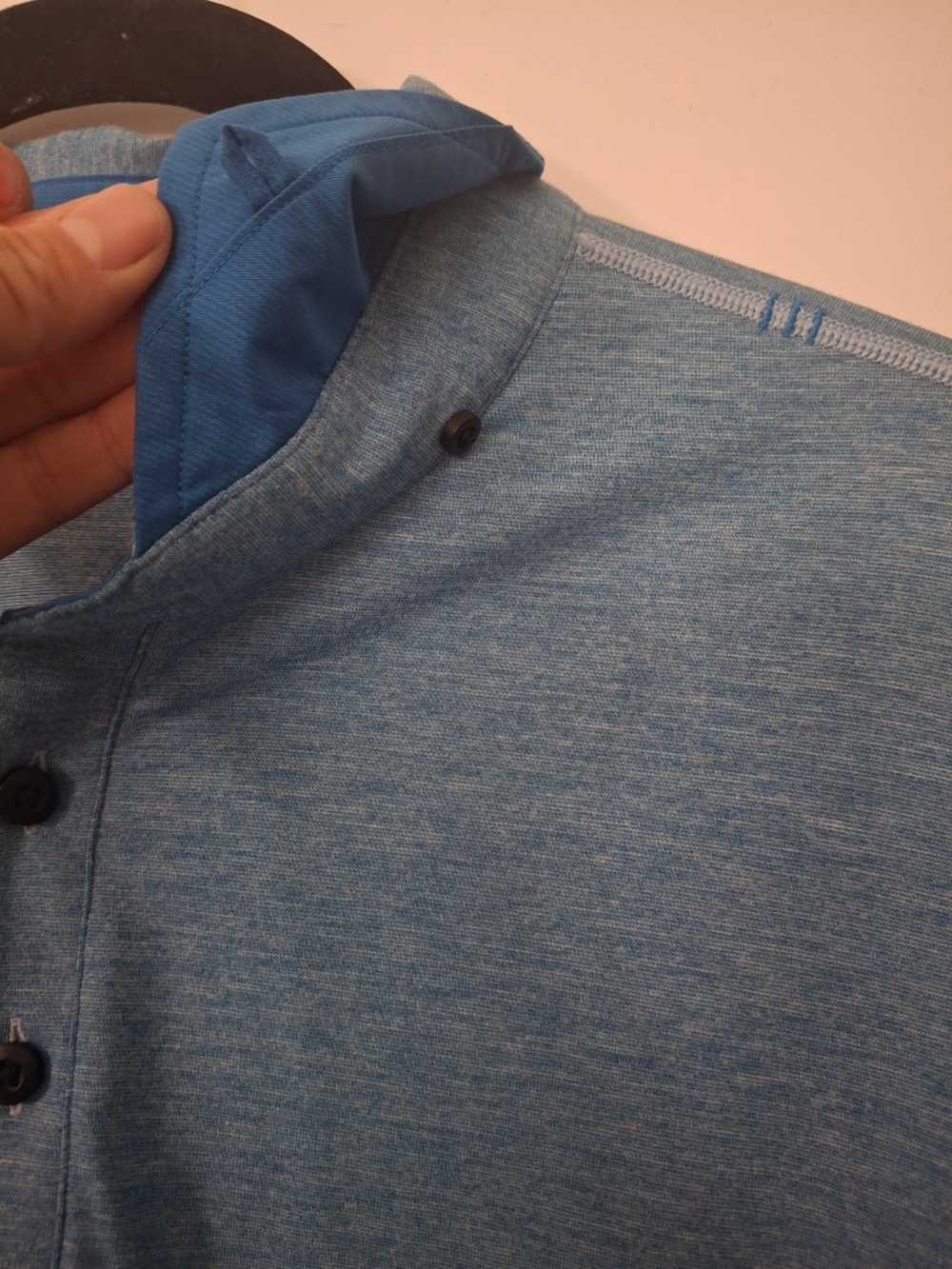 Lululemon blue men’s polo shirt - Picture 4 of 6